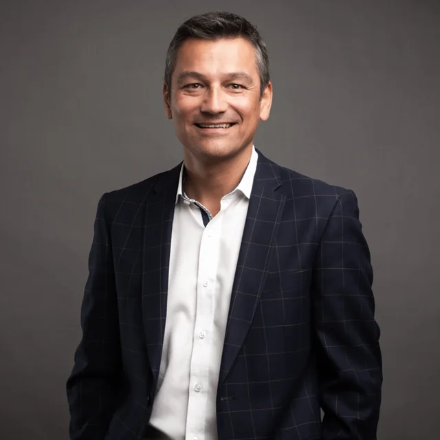 Mischa Zöberer, zertifizierter Risikomanager und Ihr Partner in umfassender Unternehmenssicherheit Mischa Zöberer, zertifizierter Risikomanager und Ihr Partner in umfassender Unternehmenssicherheit